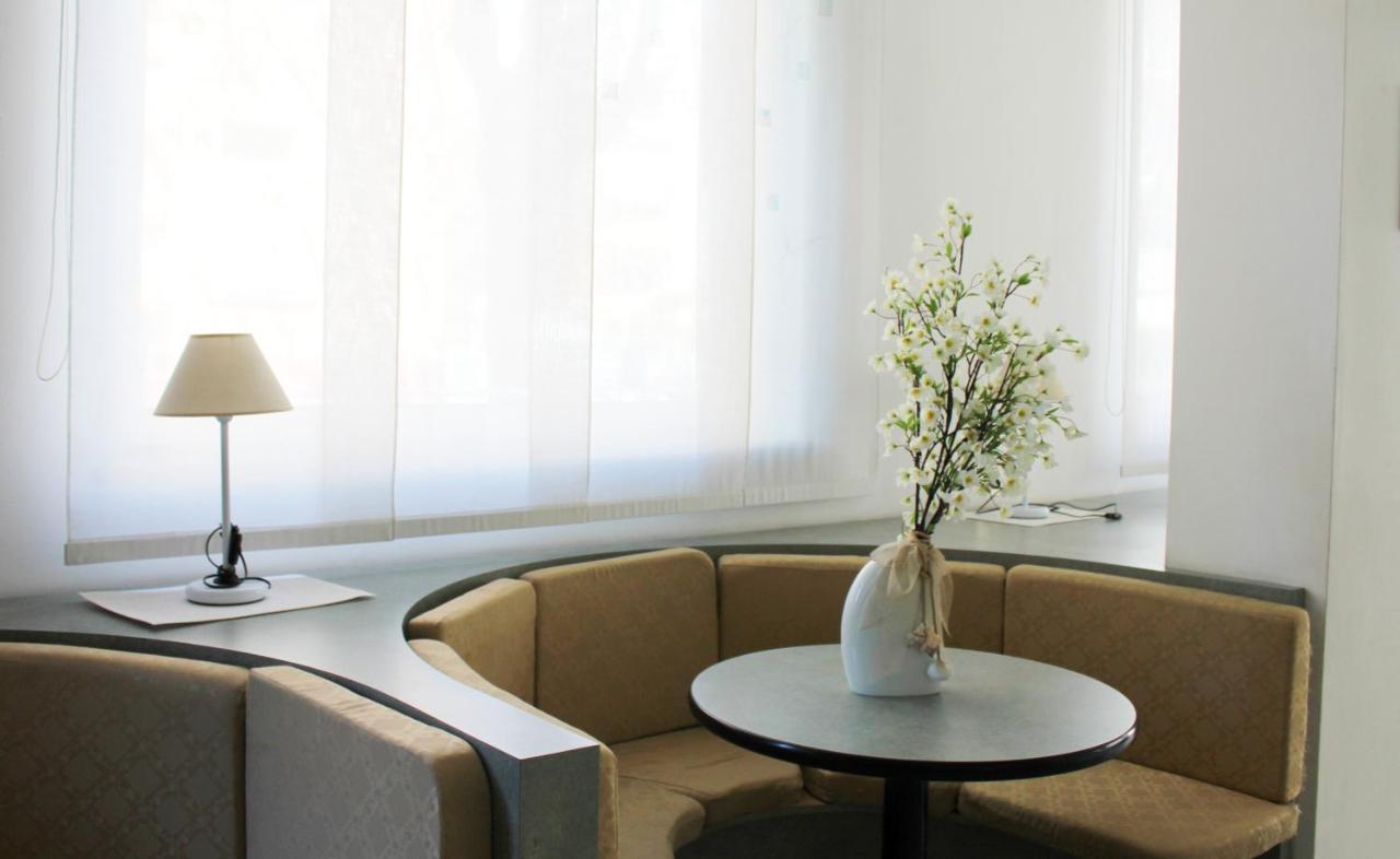Hotel Caesar Песаро Екстериор снимка